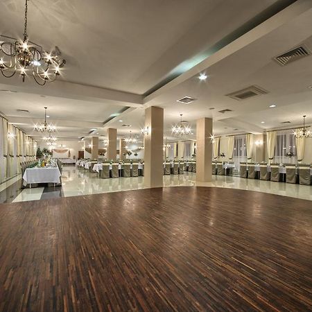 Hotel Stara Fabryka Malogoszcz Exterior photo